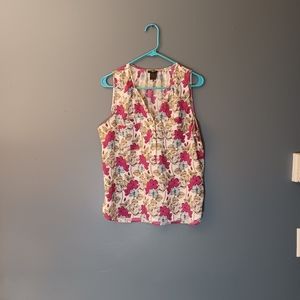 Ann Taylor  Petite Large Floral Sleeveless Blouses